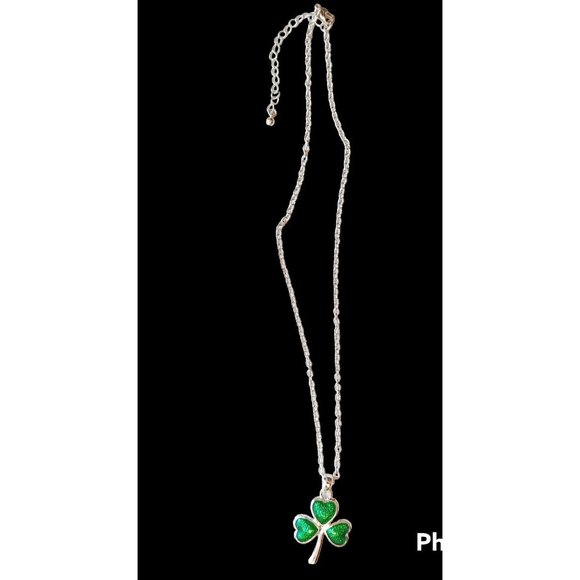 Shamrock Necklace Pendant 18 inch Chain St Patrick's Day Parade Party Ir… - Picture 6 of 12